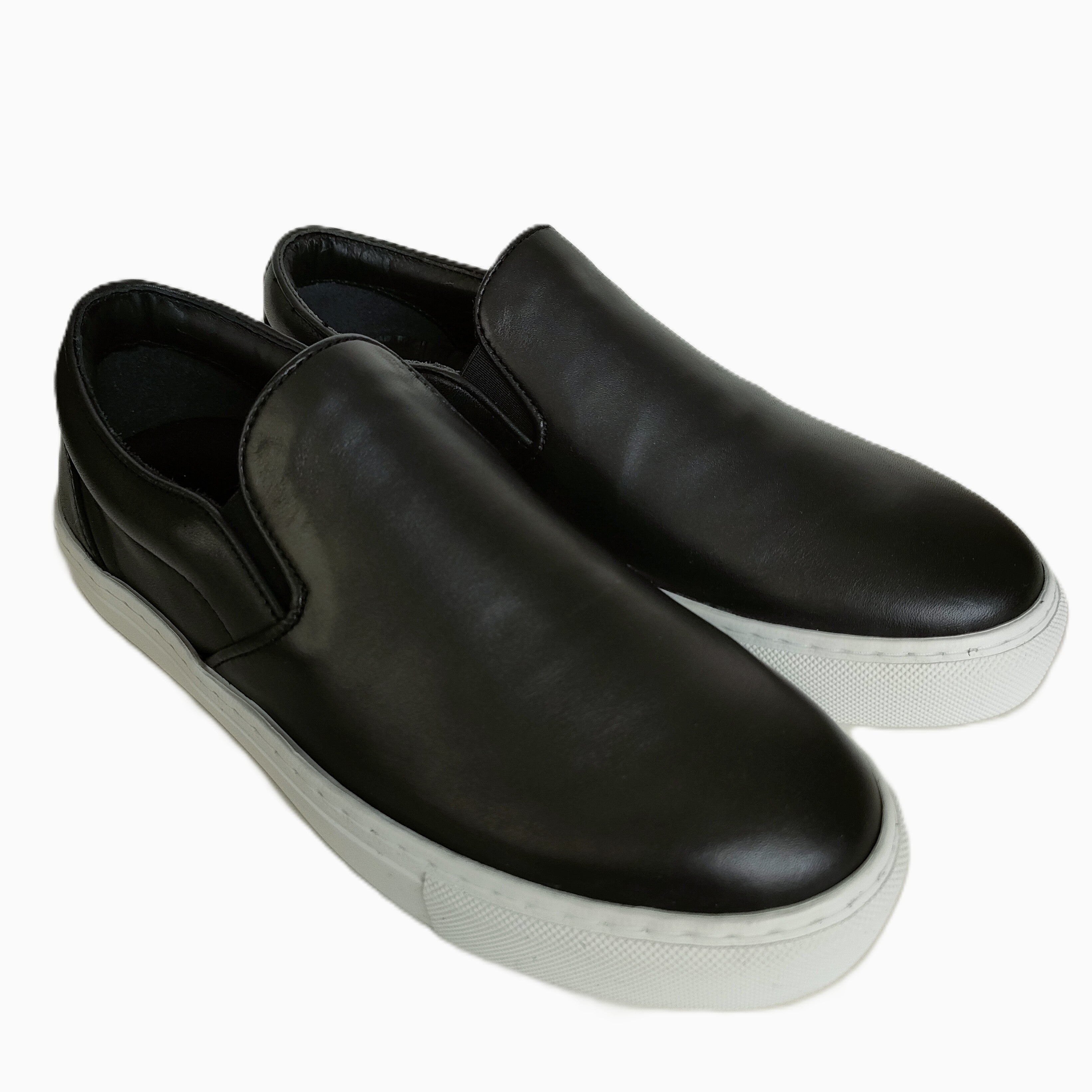 AMB FOOTWEAR